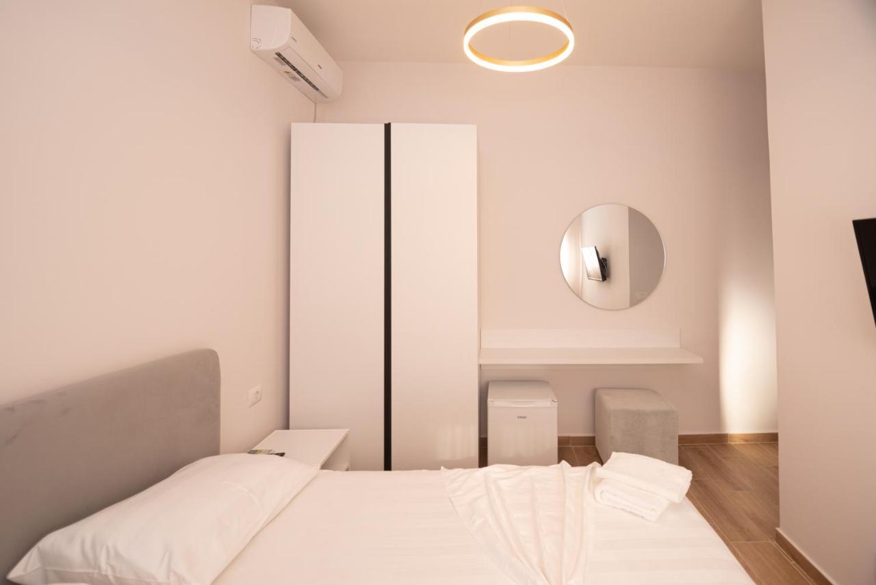 Lian'S Rooms Влёра Экстерьер фото