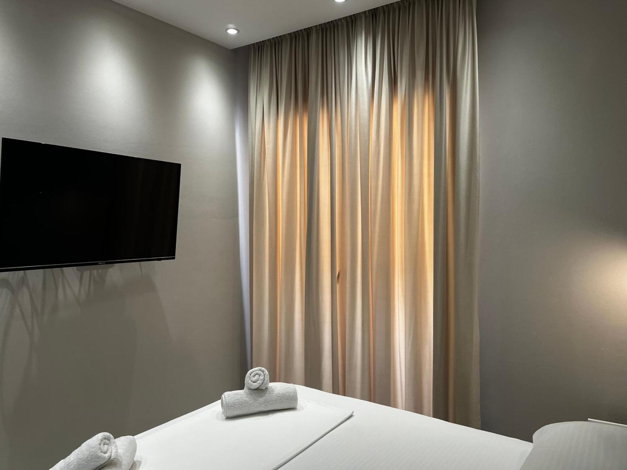 Lian'S Rooms Влёра Экстерьер фото