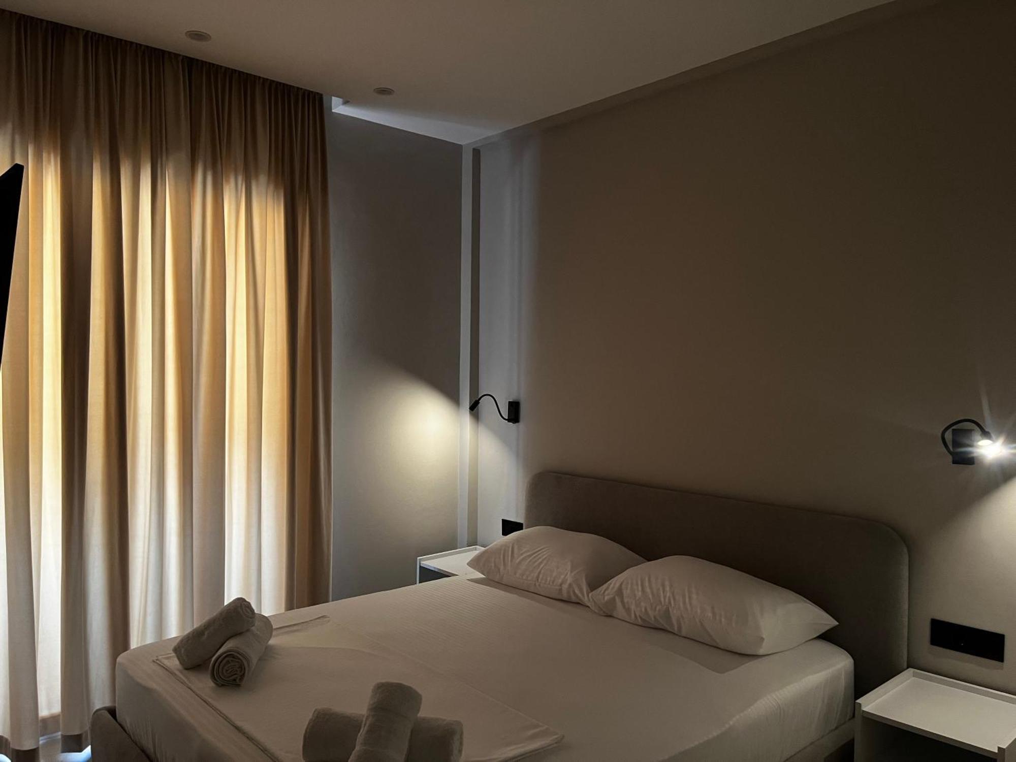 Lian'S Rooms Влёра Экстерьер фото