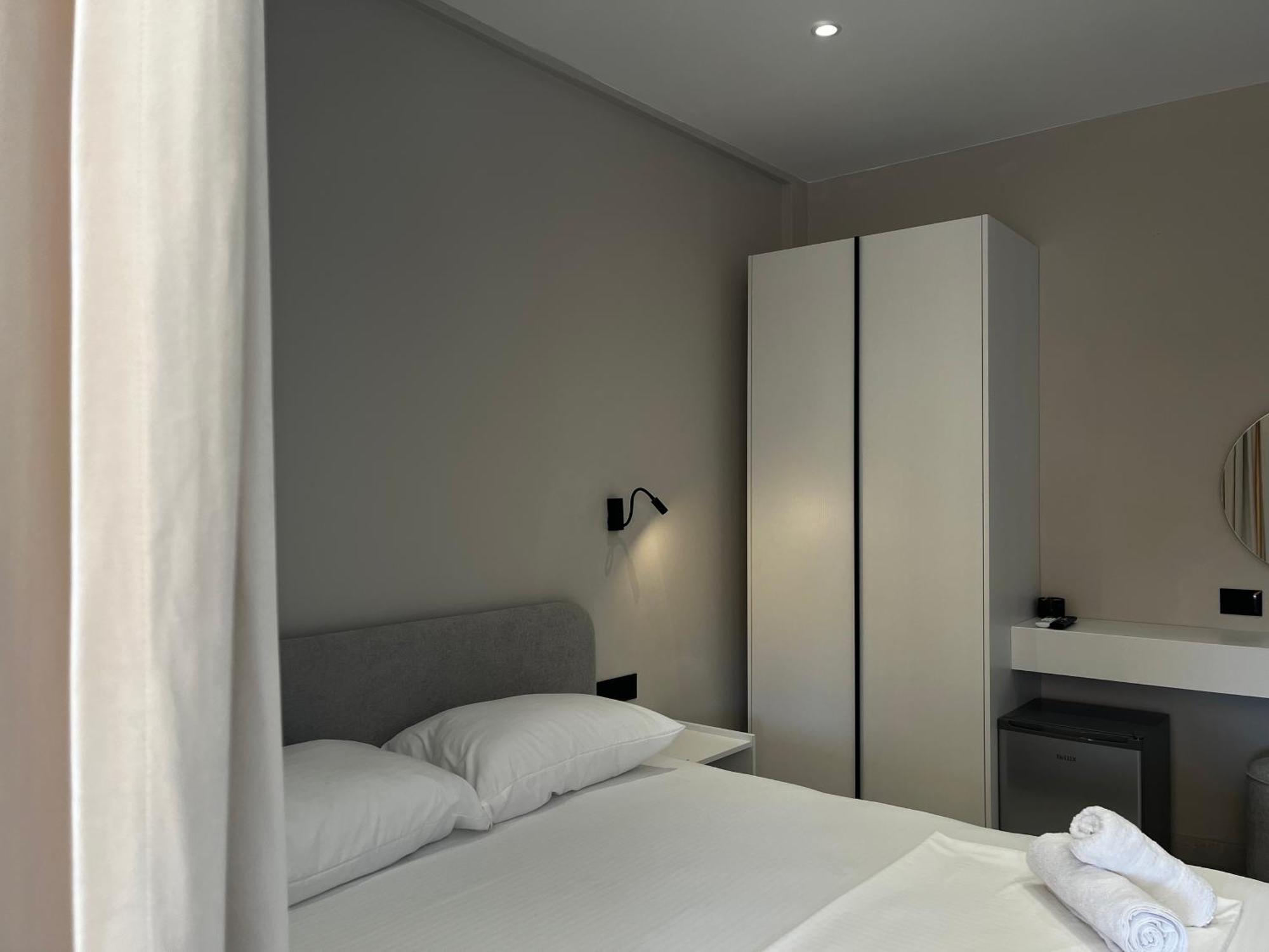 Lian'S Rooms Влёра Экстерьер фото