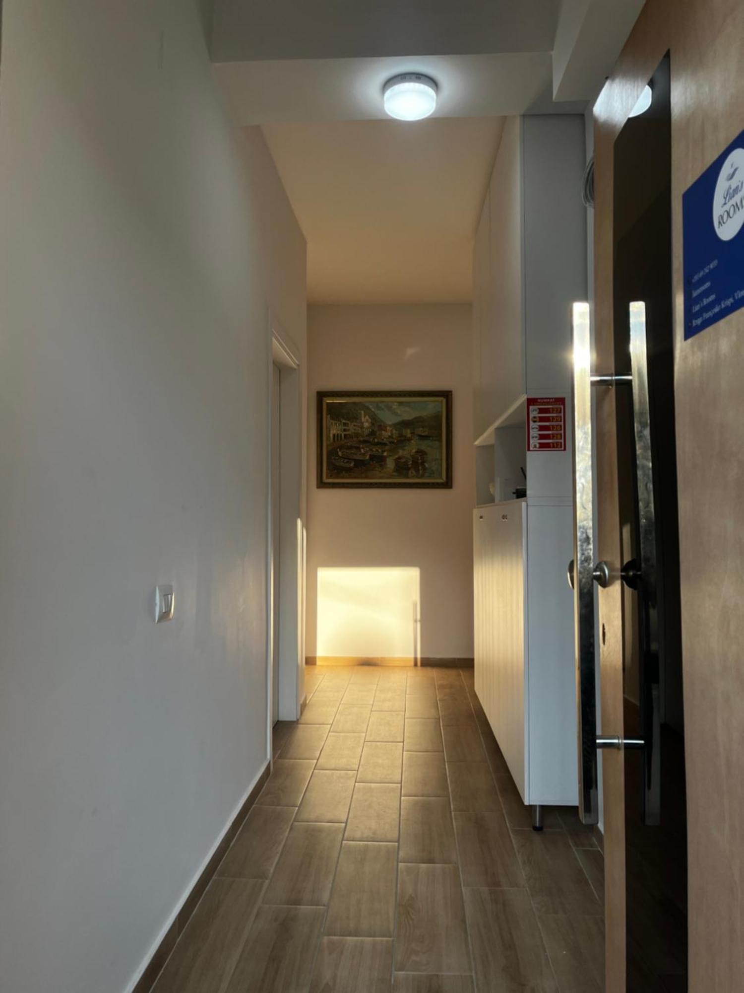 Lian'S Rooms Влёра Экстерьер фото