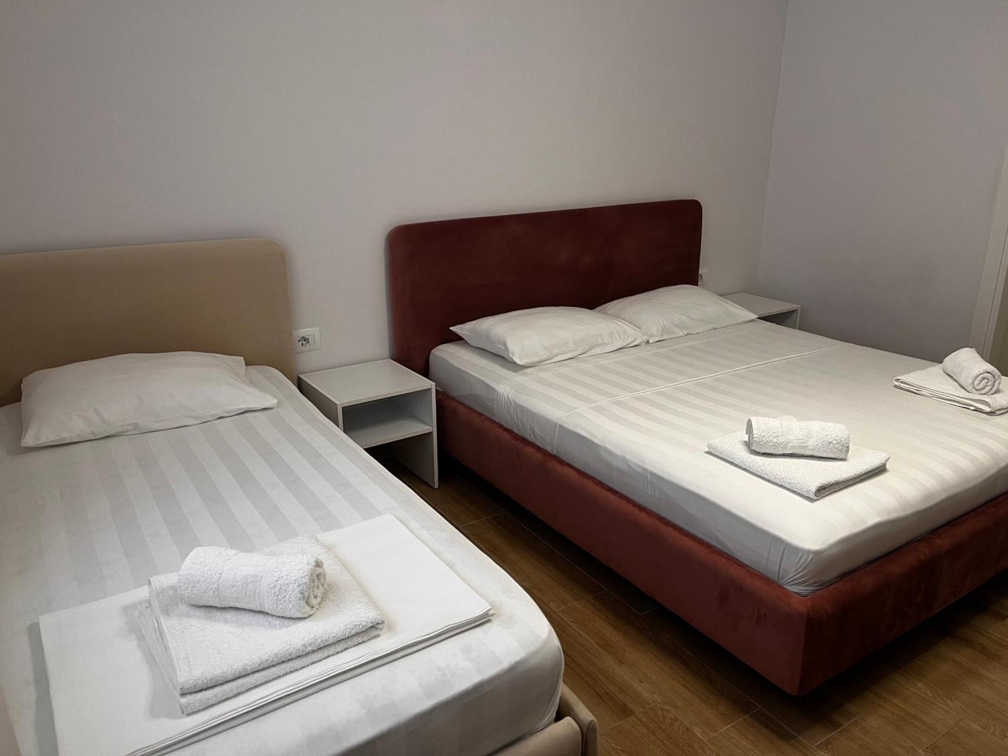 Lian'S Rooms Влёра Экстерьер фото