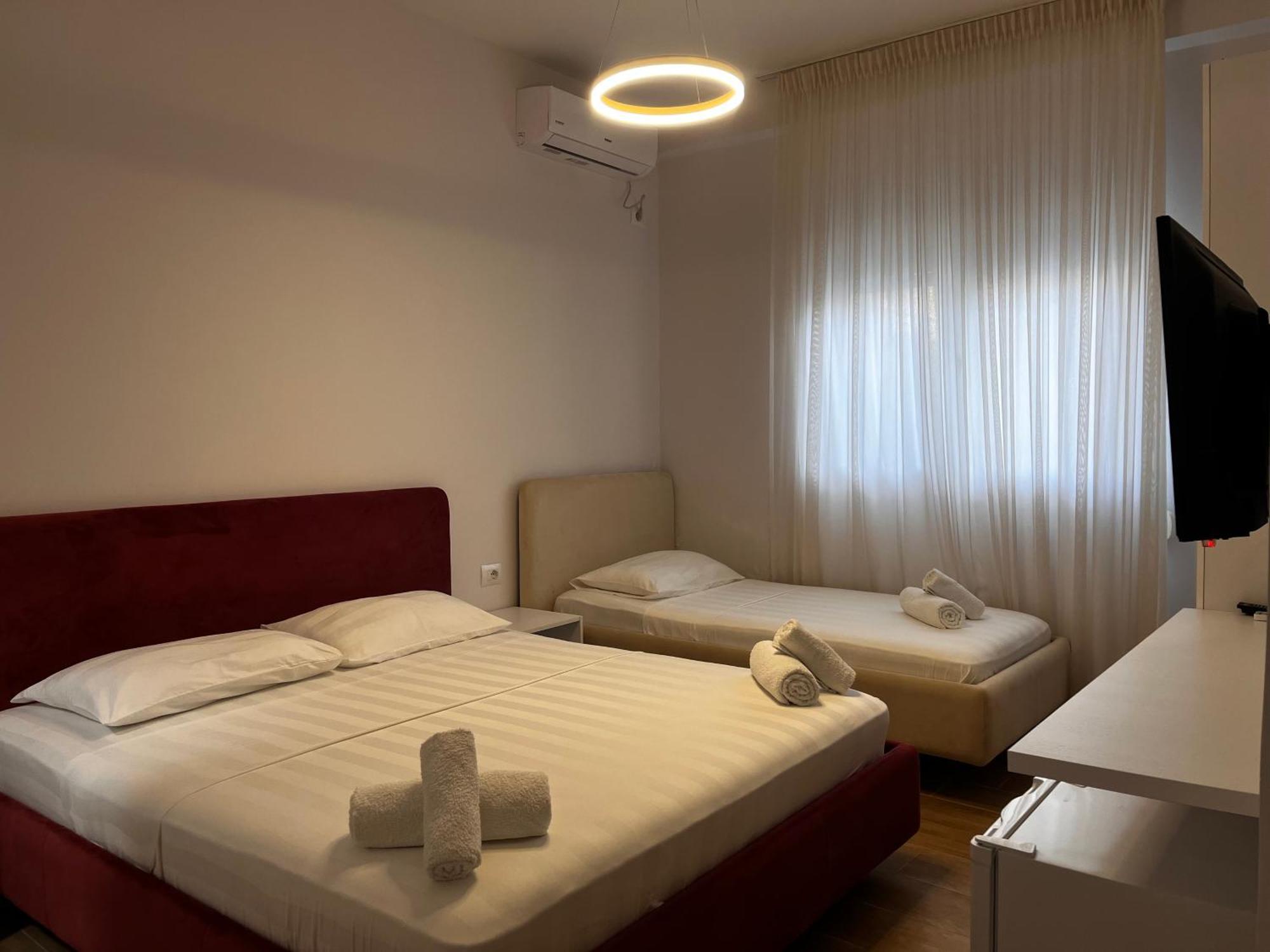Lian'S Rooms Влёра Экстерьер фото